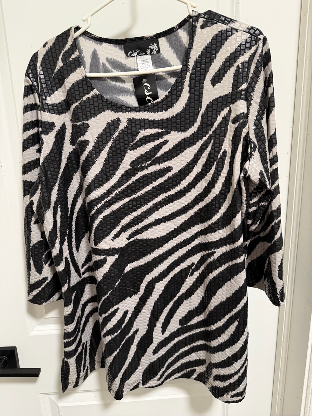C.S.C. Studio Black & White Zebra-Print Women's Tunic